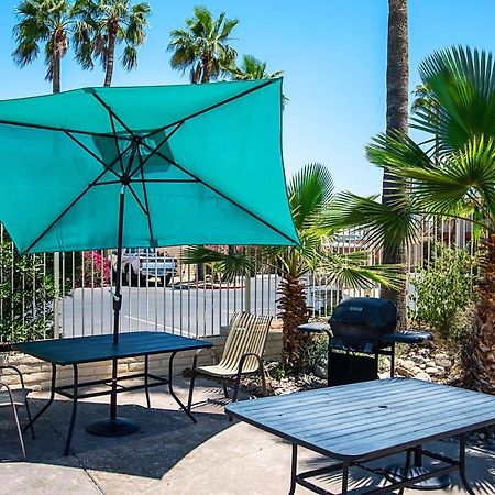 Quality Inn & Suites Phoenix Nw - Sun City Youngtown Kültér fotó