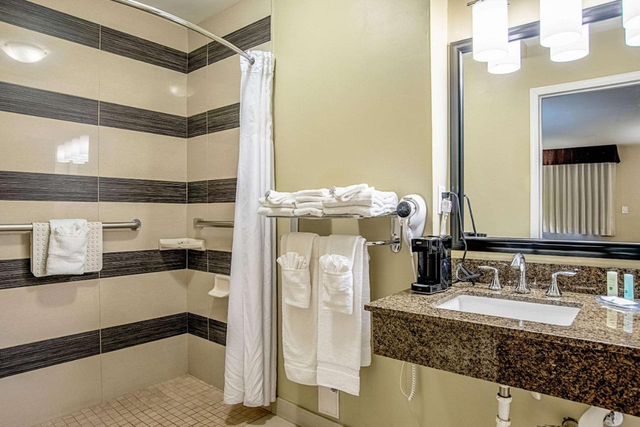 Quality Inn & Suites Phoenix Nw - Sun City Youngtown Kültér fotó