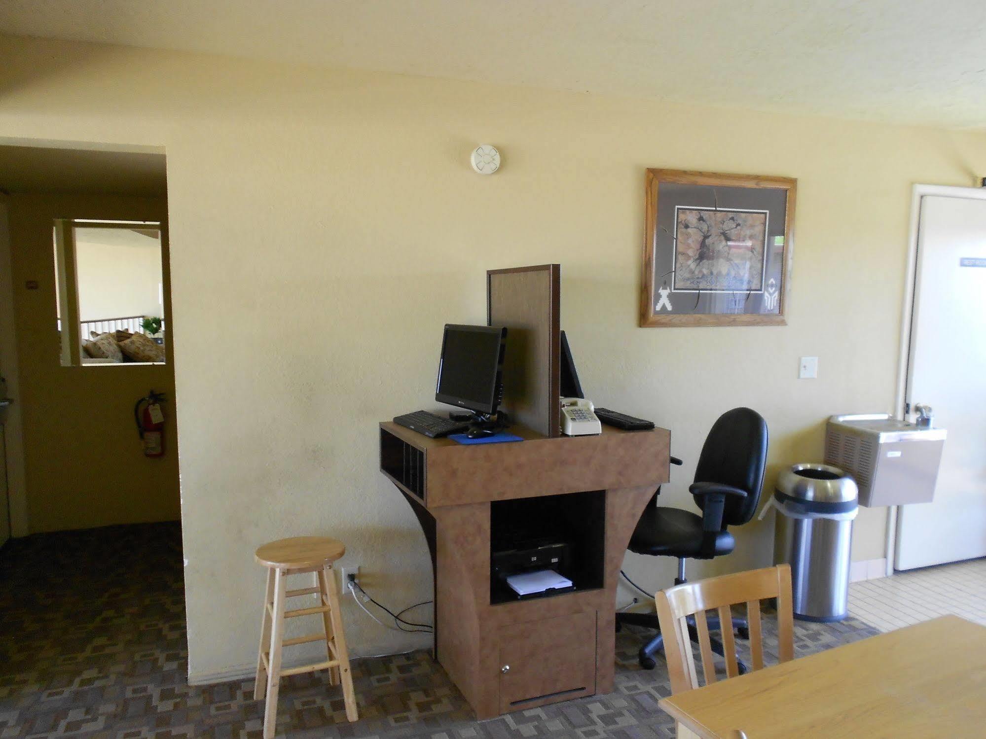 Quality Inn & Suites Phoenix Nw - Sun City Youngtown Kültér fotó