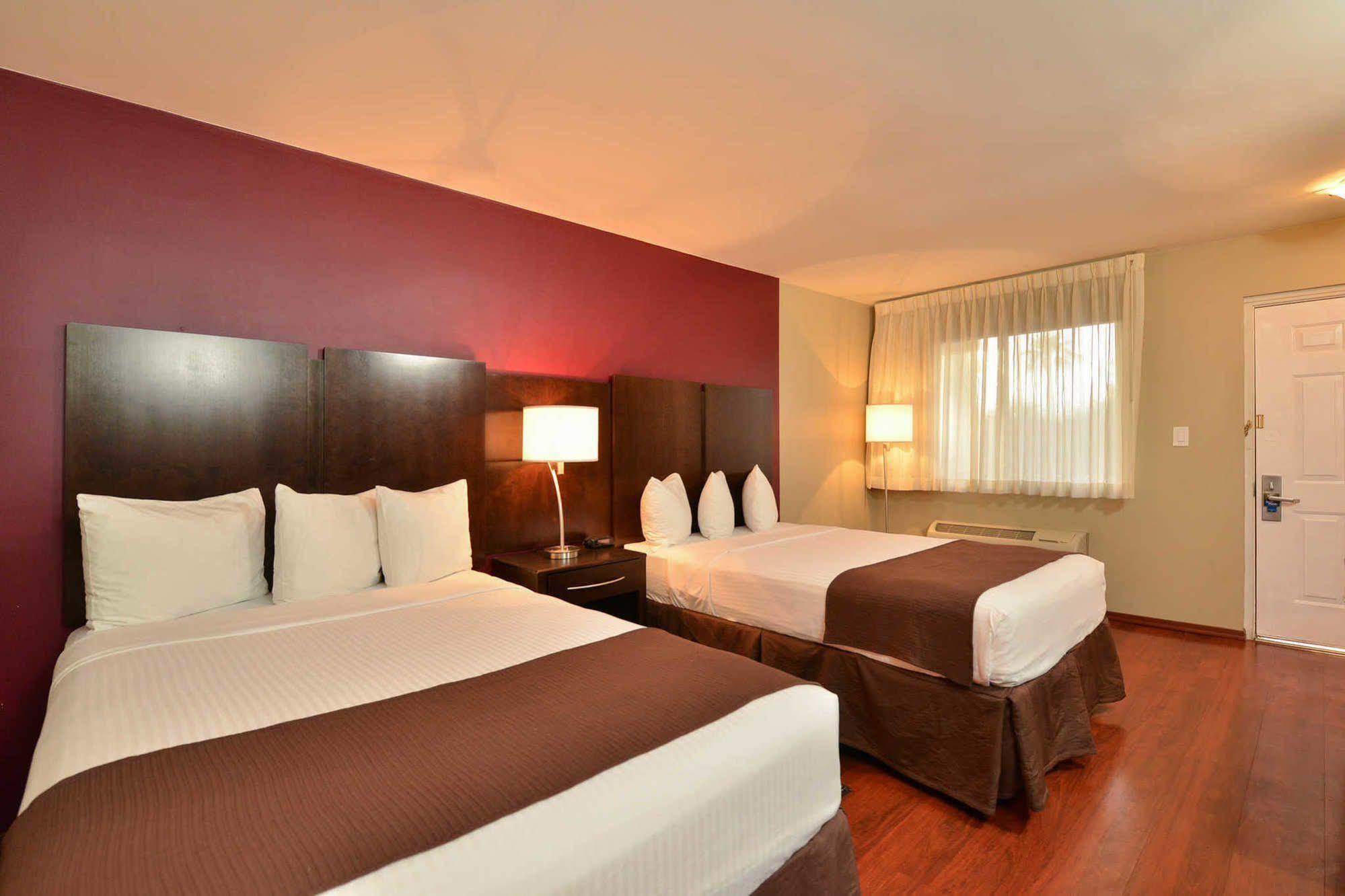 Quality Inn & Suites Phoenix Nw - Sun City Youngtown Kültér fotó