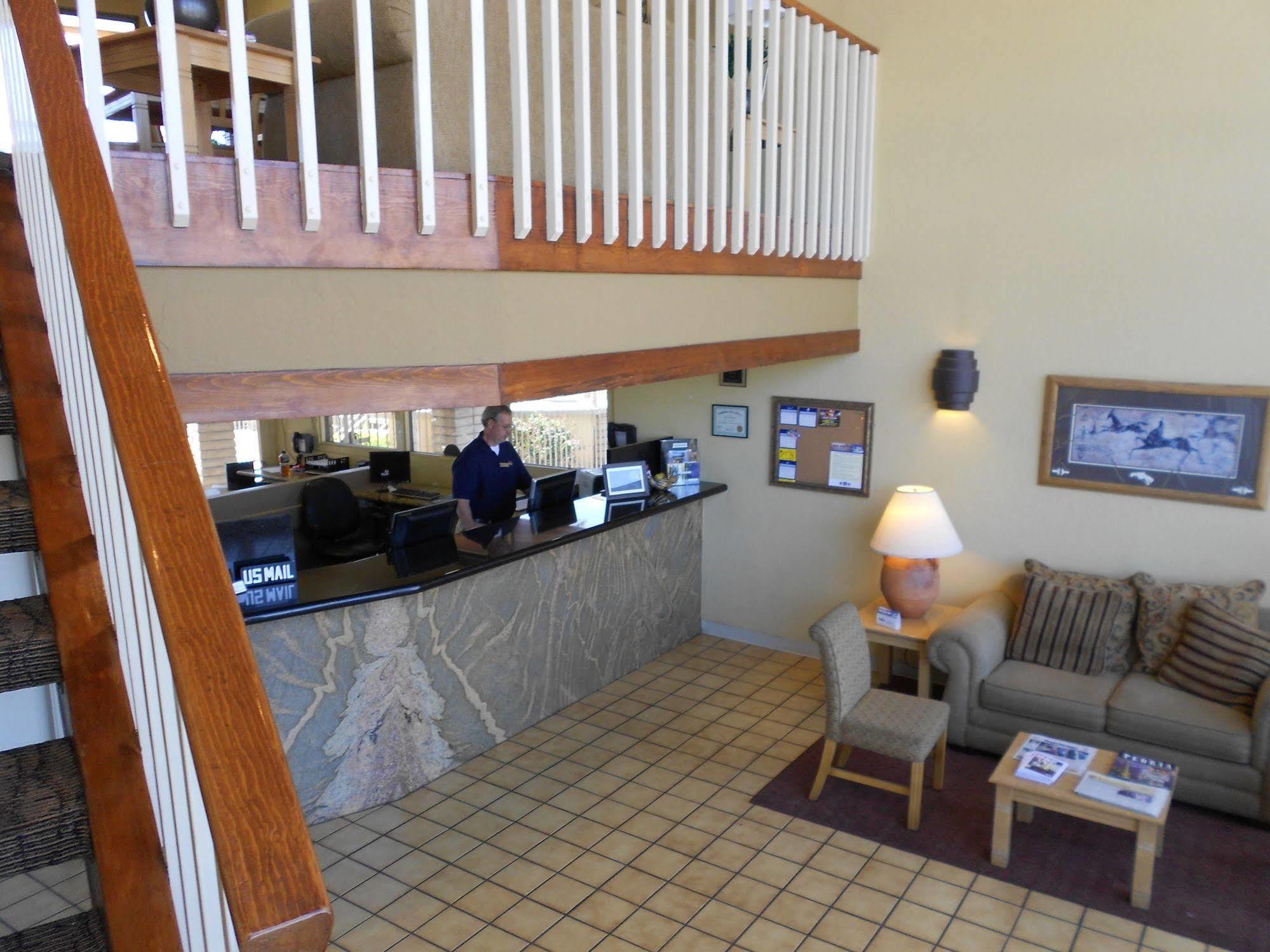 Quality Inn & Suites Phoenix Nw - Sun City Youngtown Kültér fotó