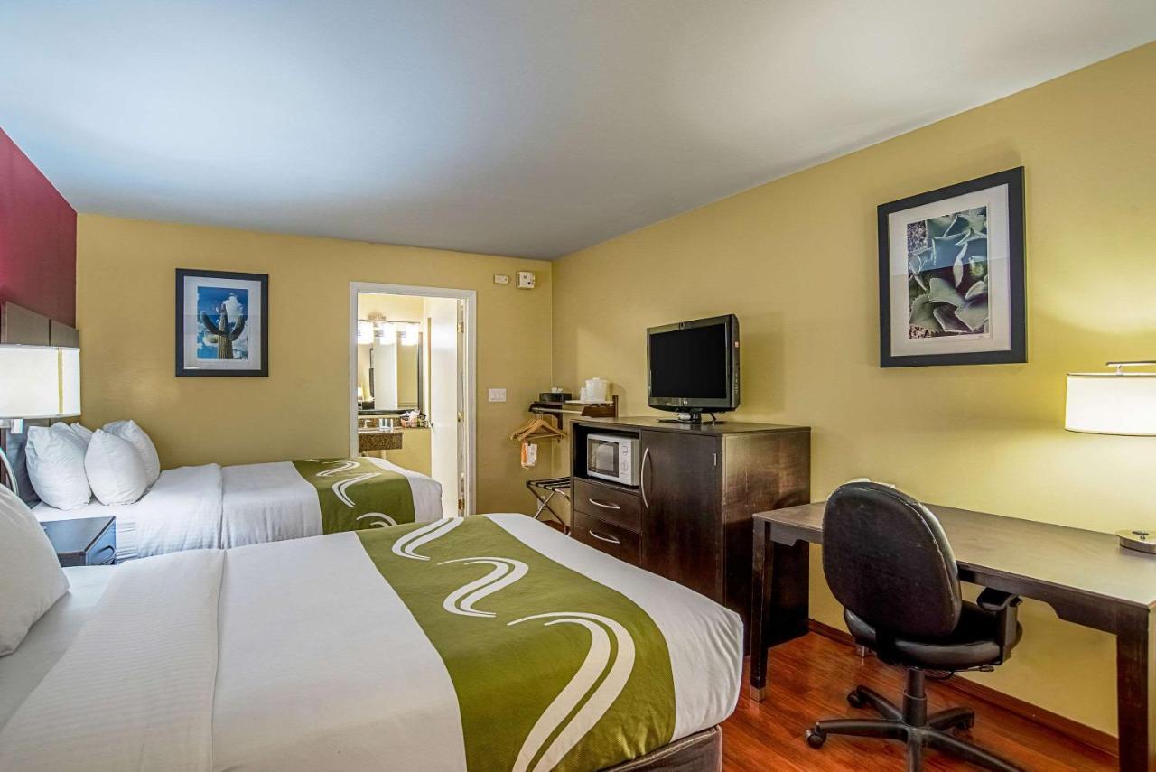 Quality Inn & Suites Phoenix Nw - Sun City Youngtown Kültér fotó