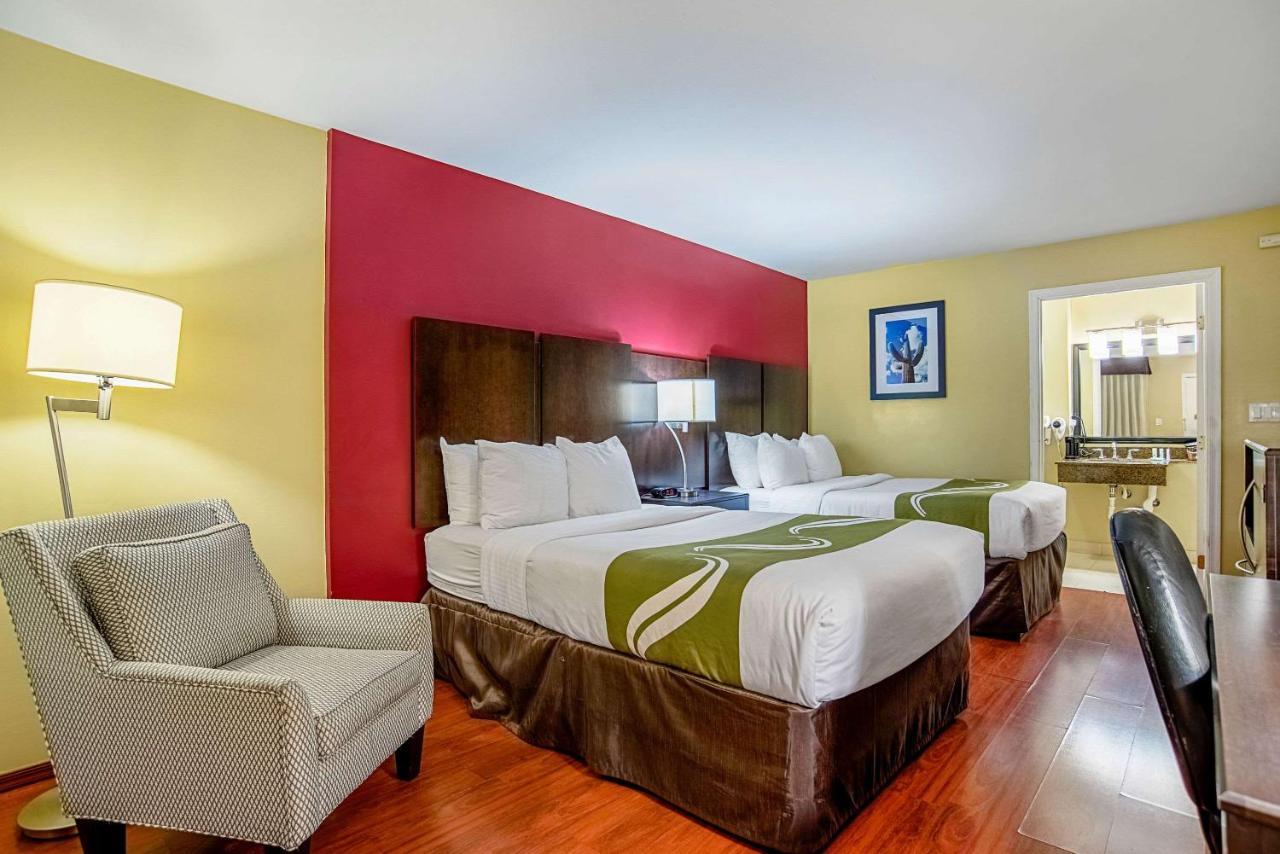 Quality Inn & Suites Phoenix Nw - Sun City Youngtown Kültér fotó