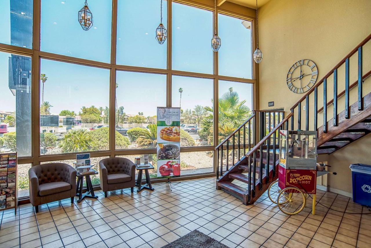 Quality Inn & Suites Phoenix Nw - Sun City Youngtown Kültér fotó
