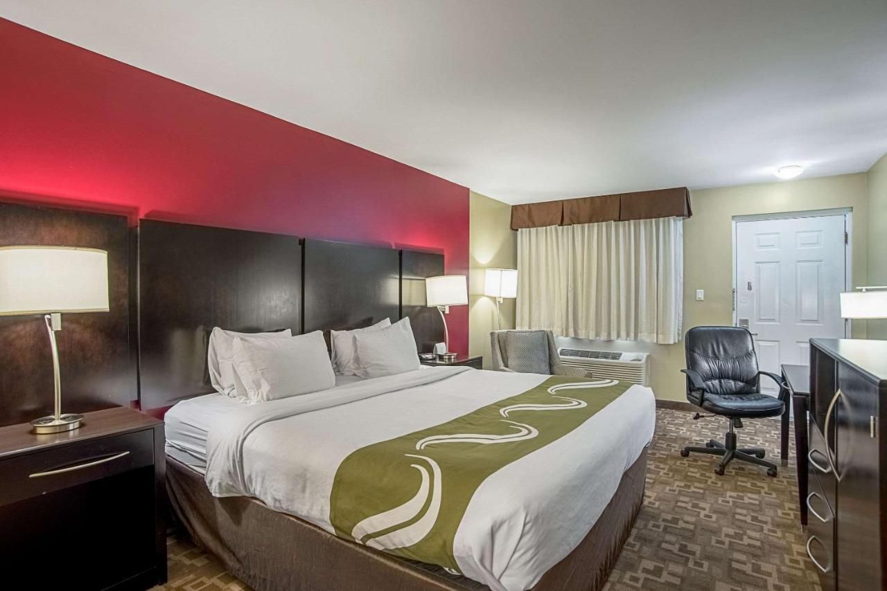 Quality Inn & Suites Phoenix Nw - Sun City Youngtown Kültér fotó